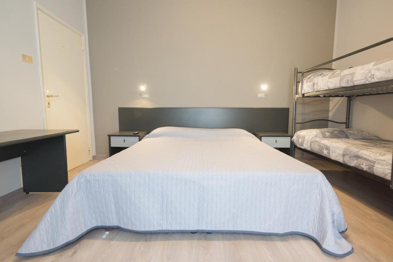 Hotel Avenusta Viserba Di Rimini Zewnętrze zdjęcie